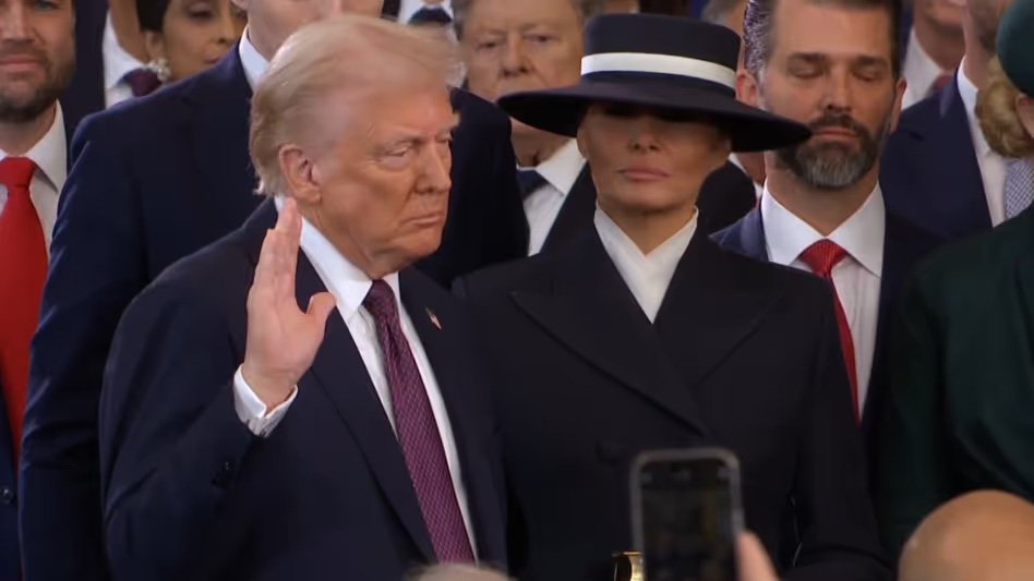 10 വലിയ അടിയന്തര ഉത്തരവുകൾ വരുന്നു; സത്യപ്രതിജ്ഞാവേളയിൽ പ്രസിഡൻ്റ് ട്രംപിൻ്റെ പ്രഖ്യാപനം