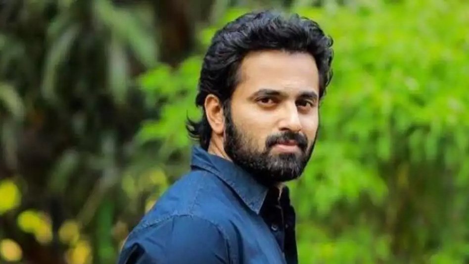 ‘സമ്മര്‍ദം കൂടിയത് മാനസികാരോഗ്യത്തെ ബാധിച്ചു’; ഉണ്ണിമുകുന്ദൻ അമ്മ ട്രഷറർ സ്ഥാനം രാജിവെച്ചു