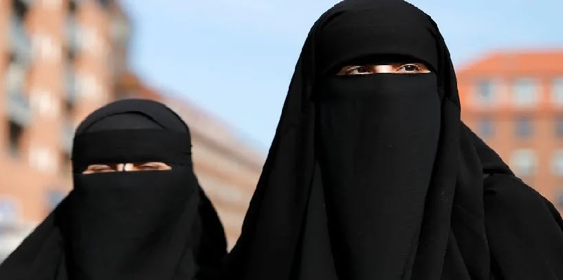 മുസ്ലീം സംഘടനകളുടെ പ്രതിഷേധങ്ങൾ തള്ളി ; ബുർഖ നിരോധനം നടപ്പാക്കി സ്വിറ്റ്സർലൻഡ്
