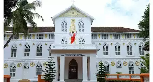 ബിഷപ്പ് ഹൗസ് കയ്യേറി സമരം ചെയ്യുന്ന വൈദികര്‍ക്കെതിരെ നടപടിയുണ്ടാവും: സിറോ മലബാര്‍ സഭ സിനഡ്