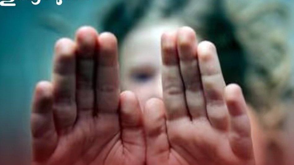 വടകര വില്യാപ്പള്ളിയില്‍ പരീക്ഷയെഴുതി മടങ്ങിയ പ്ളസ് ടു വിദ്യാർത്ഥിനിയെ വീട്ടിനുള്ളില്‍ മരിച്ച നിലയില്‍ കണ്ടെത്തി