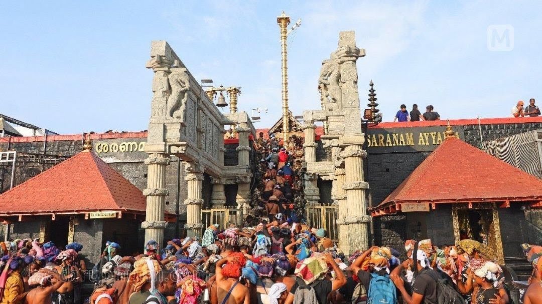 ‘റിപ്പോര്‍ട്ട് ഞെട്ടിക്കുന്നു’, ശബരിമലയിലെ ‘പുണ്യം പൂങ്കാവനം’ പദ്ധതി നിര്‍ത്തലാക്കണമെന്ന് ഹൈക്കോടതി