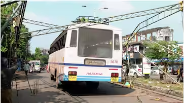 ഹൈകോടതി ഉത്തരവ് കാറ്റിൽ പറത്തി കണ്ണൂർ നഗരത്തിൽ റോഡടച്ച് സിപിഎമ്മിന്റെ സമരപന്തല്‍; വിവാദം