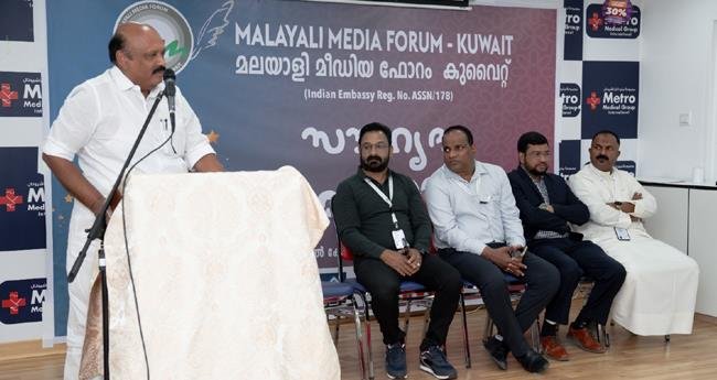 മാ​ധ്യ​മ പ്ര​വ​ർ​ത്ത​ക​ർ നേ​ര് പ​റ​ഞ്ഞു കൊ​ണ്ടേ​യി​രി​ക്ക​ണം: തോ​മ​സ് കെ. ​തോ​മ​സ്