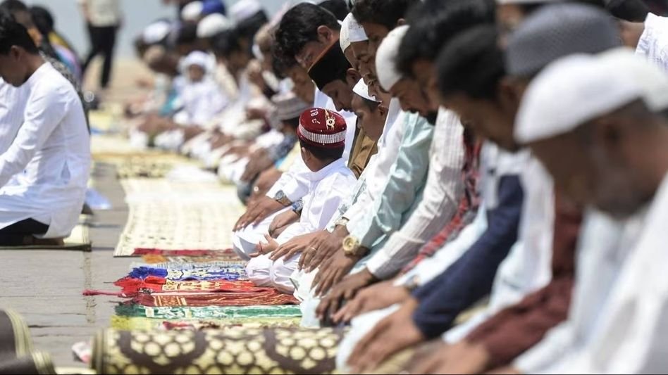 മാസപ്പിറവി കണ്ടു; കേരളത്തിൽ ഞായറാഴ്ച റംസാന്‍ വ്രതാരംഭം