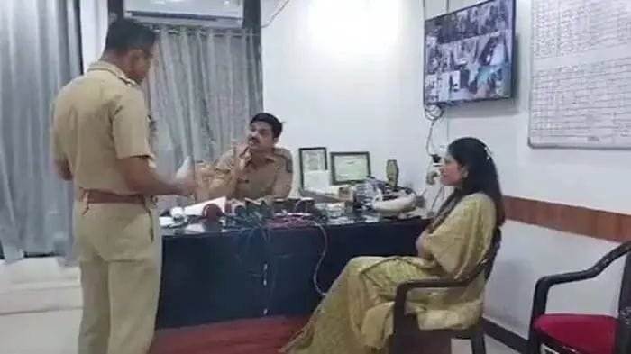 പ്രായപൂര്‍ത്തിയാകാത്ത മകളെയും സുഹൃത്തുക്കളെയും യുവാക്കള്‍ ശല്യം ചെയ്‌തെന്ന പരാതിയുമായി കേന്ദ്രമന്ത്രി പൊലീസില്‍ സ്റ്റേഷനില്‍