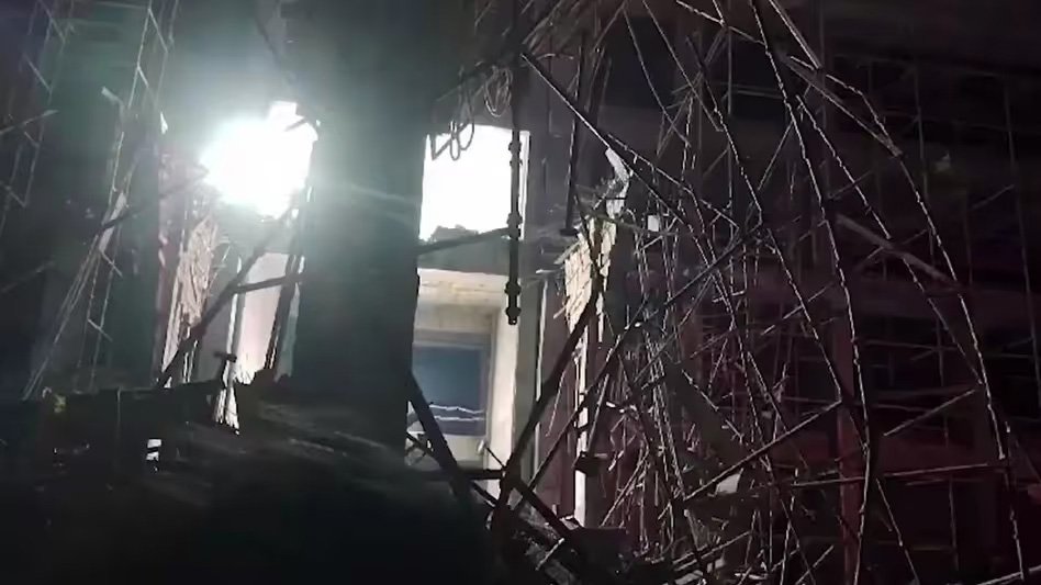 ഹൈദരാബാദ് സർവകലാശാലയിൽ നിർമ്മാണത്തിലിരുന്ന കെട്ടിടം തകർന്നു; 11 പേർക്ക് പരിക്കേറ്റു
