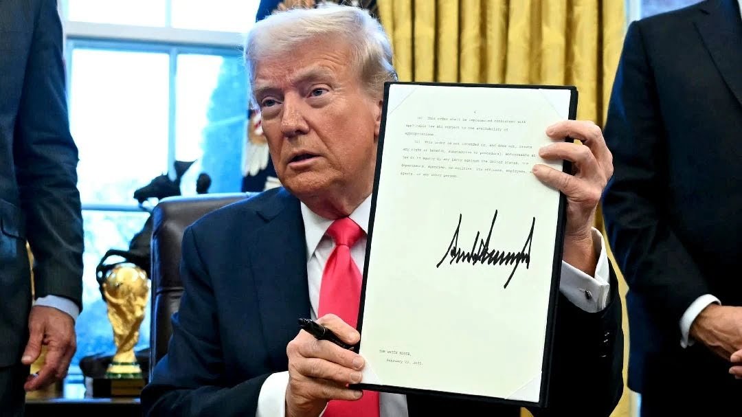 ‘ഭാഷായുദ്ധ’ത്തിന് ട്രംപ്; ഇംഗ്ലീഷ് യു.എസ്സിന്റെ ഔദ്യോഗിക ഭാഷയാക്കാന്‍ നീക്കം