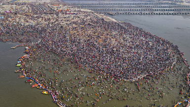 മഹാകുംഭമേള: പ്രയാഗ്‌രാജ് 15 ദിവസം കൊണ്ട് ശുചീകരിക്കുമെന്ന് ഉത്തര്‍പ്രദേശ് സര്‍ക്കാര്‍