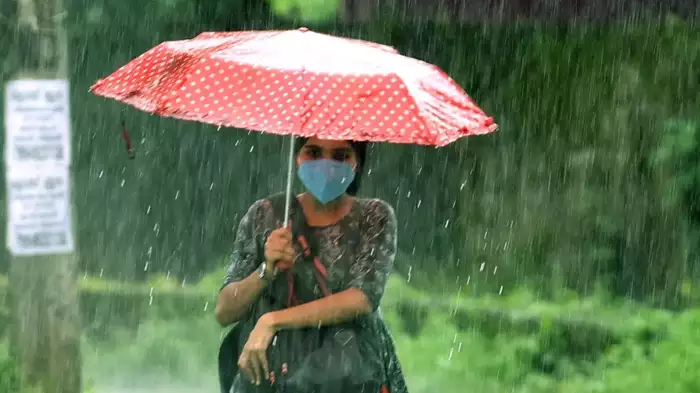 ന്യൂനമർദ്ദം, ശക്തമായ മഴയ്ക്ക് സാധ്യത; മൂന്ന് ജില്ലകളിൽ യെല്ലോ അലേർട്ട്