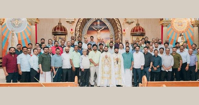 ഷിക്കാ​ഗോ സെന്‍റ് മേ​രീ​സ് ക്നാ​നാ​യ ക​ത്തോ​ലി​ക്കാ ഇ​ട​വ​ക​യി​ലെ പ്ര​ധാ​ന തി​രു​നാ​ളി​ന് ഒ​രു​ക്ക​ങ്ങ​ൾ​ക്ക് ഔ​ദ്യോ​ഗി​ക​മാ​യ തു​ട​ക്കം കു​റി​ച്ചു