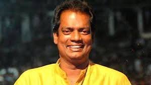 പെണ്‍കുട്ടികള്‍ മുഴുവന്‍ റോഡിലൂടെ ഫോണ്‍ വിളിച്ച്‌ നടക്കുകയാണെന്നു നടൻ സലിം കുമാർ