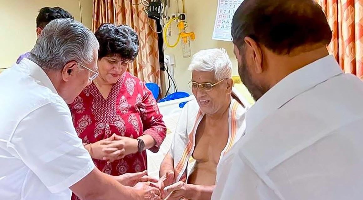 മുഖ്യമന്ത്രി പിണറായി വിജയൻ എൻ എസ് എസ് ജനറൽ സെക്രട്ടറി ജി സുകുമാരൻ നായരെ ആശുപത്രിയിൽ എത്തി സന്ദർശിച്ചു
