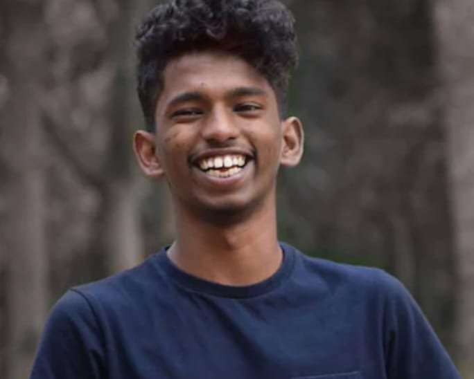 പാലക്കാട് മുണ്ടൂരിൽ കാട്ടാനയുടെ ആക്രമണത്തിൽ യുവാവ് മരിച്ചു