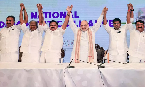 ബിജെപിക്ക് തിരിച്ചടി: സഖ്യ സർക്കാർ ഉണ്ടാവില്ലെന്ന് എടപ്പാടി പളനിസ്വാമി