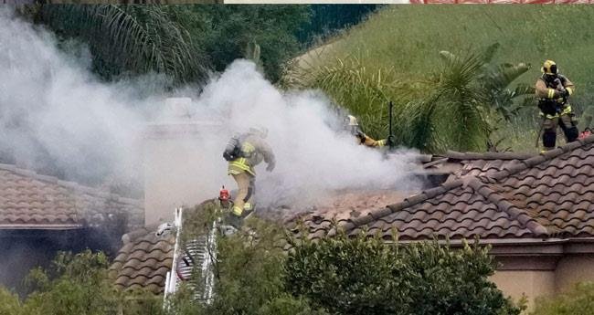 ക​ലി​ഫോ​ർ​ണി​യ​യി​ൽ ചെ​റു​വി​മാ​നം ത​ക​ർ​ന്ന് വീ​ണു; രണ്ടു മരണം