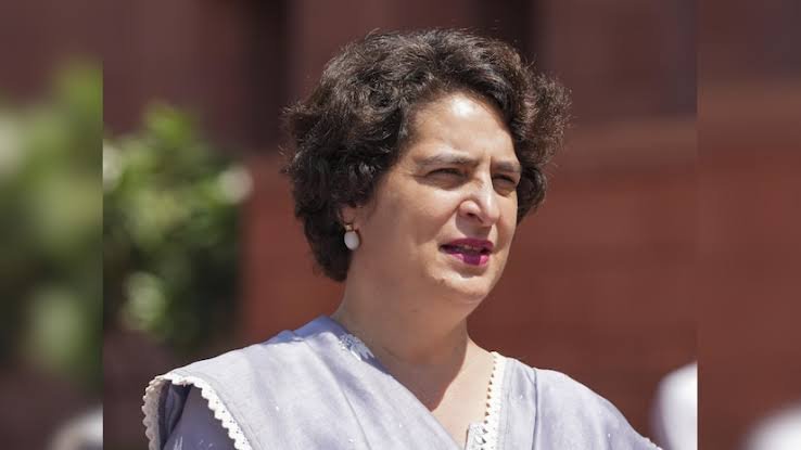 ‘പ്രിയങ്ക ഗാന്ധി കാണാന്‍ തയാറായില്ല’, പാര്‍ട്ടി പറഞ്ഞ വാക്ക് പാലിച്ചില്ലെന്ന് എന്‍.എം വിജയന്റെ കുടുംബം
