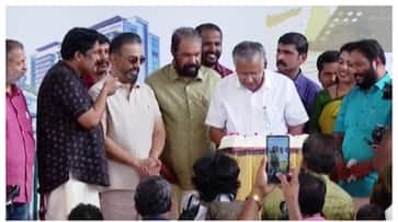 പിണറായി ദ ലെജൻഡ് ‍ഡോക്യുമെന്ററി പ്രകാശനം നിർവഹിച്ച് കമൽഹാസൻ