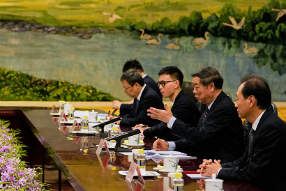 ചൈന ചർച്ചയ്ക്ക് തയ്യാറായി; ഉന്നതതല വ്യാപാര ചർച്ചകൾക്ക് തുടക്കമിട്ട് ഇരുരാജ്യങ്ങളും