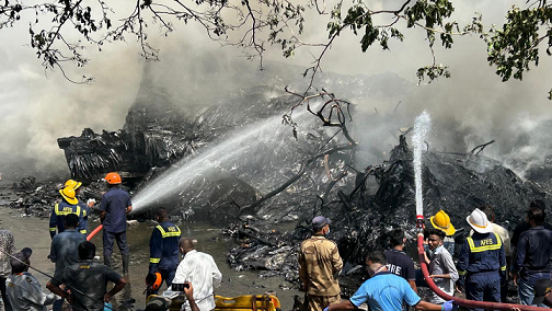 അഹമ്മദാബാദ്  വിമാനദുരന്തം: വിമാനത്തിലുണ്ടായിരുന്ന 242 യാത്രക്കാരും മരിച്ചതായി റിപ്പോർട്ട്