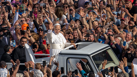 പുതിയ തലമുറകൾക്ക് സുവിശേഷത്തിന്റെ മിഷനറിമാരാകുക: കുടുംബങ്ങളോട് ലെയോ പതിനാലാമൻ പാപ്പ