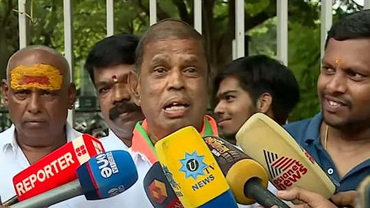 ദേശീയപതാക കാവിക്കൊടിയാക്കണമെന്ന് ബിജെപി നേതാവ് എൻ ശിവരാജൻ