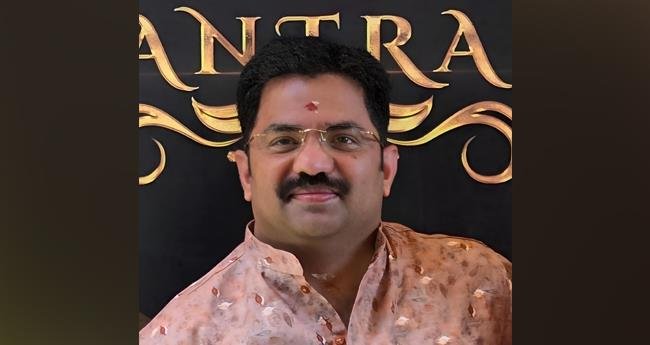 കൃ​ഷ്ണ​രാ​ജ് മോ​ഹ​ന​ൻ മ​ന്ത്ര പ്ര​സി​ഡ​ന്‍റ്