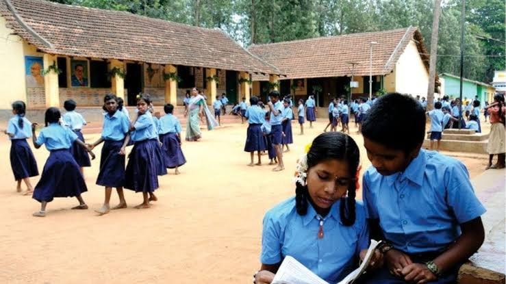 സ്‌കൂളുകളുടെ പുതിയ സമയക്രമത്തിന് അംഗീകാരമായി