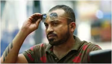 സൗബിന്‍ ഷാഹിര്‍ ഇന്ന് മരട് പൊലീസിന് മുന്നിൽ, അറസ്റ്റ് ചെയ്താല്‍ ജാമ്യത്തില്‍ വിട്ടയക്കും; നടപടി മഞ്ഞുമ്മൽ ബോയ്സ് സാമ്പത്തിക തട്ടിപ്പ് കേസിൽ