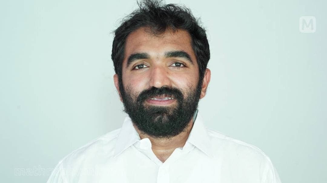എല്ലാത്തിലും രാഷ്ട്രീയം കാണരുത്’; ​ഗവർണറെ ഉദ്ഘാടനത്തിന് ക്ഷണിച്ചതിൽ പ്രതികരിച്ച് ചാണ്ടി ഉമ്മൻ