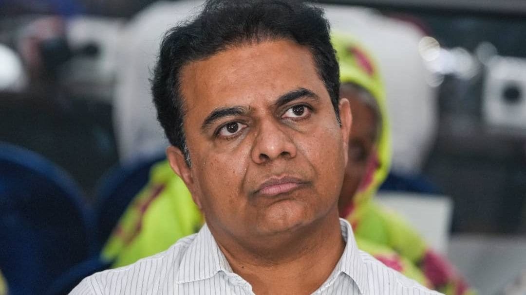 ‘കവിതക്കെതിരായ ഇഡി അന്വേഷണം അവസാനിപ്പിച്ചാൽ BRS BJP-യിൽ ലയിക്കാമെന്ന് വാഗ്ദാനംചെയ്തു’ ആരോപണവുമായി MP