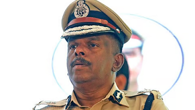 തൃശൂർ പൂരം അലങ്കോലപ്പെട്ട സംഭവം: ഡിജിപിയുടെ റിപ്പോർട്ട് ശരിവച്ച് ആഭ്യന്തര സെക്രട്ടറി