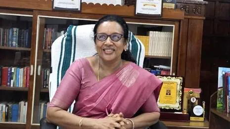 കേരള സർവകലാശാല രജിസ്ട്രാറുടെ ലോഗിൻ ഐഡി സസ്‌പെൻഡ് ചെയ്ത് സിസാ തോമസ്
