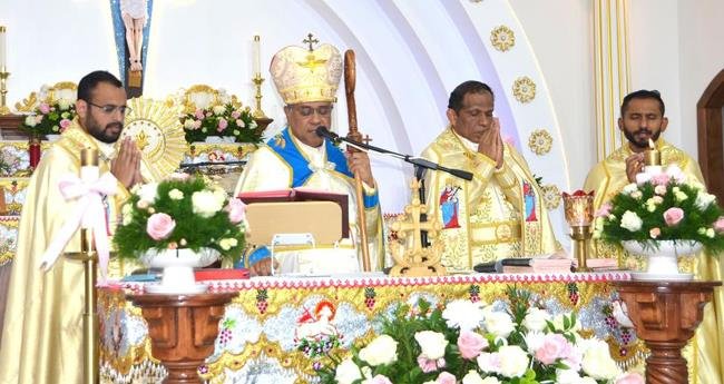 കൊ​പ്പേ​ലി​ൽ വി. ​അ​ല്‍​ഫോ​ന്‍​സാ​മ്മ​യു​ടെ തി​രു​നാ​ളി​നു ഭ​ക്തി​നി​ർ​ഭ​ര​മാ​യ സ​മാ​പ​നം