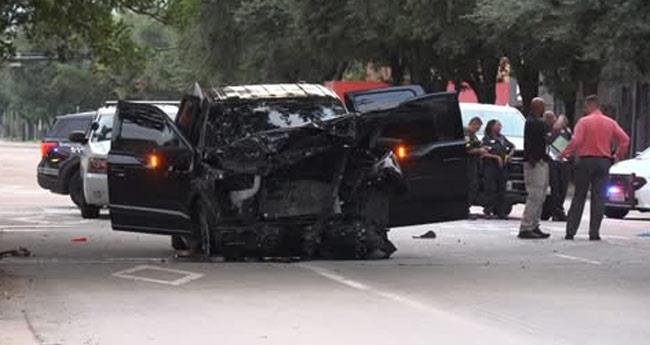 അ​മി​ത വേ​ഗ​ത​യി​ൽ പാ​ഞ്ഞ വാ​ഹ​നം മ​റ്റൊ​രു വാ​ഹ​ന​വു​മാ​യി കൂ​ട്ടി​യി​ടി​ച്ചു; ര​ണ്ട് പേ​ർ​ക്ക് ദാ​രു​ണാ​ന്ത്യം