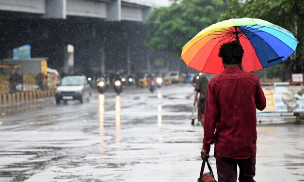 വരുന്നത് തോരാത്ത മഴ! അഞ്ച് ജില്ലകളിൽ ഓറഞ്ച് അലർട്ട്, മത്സ്യബന്ധനം വിലക്കി