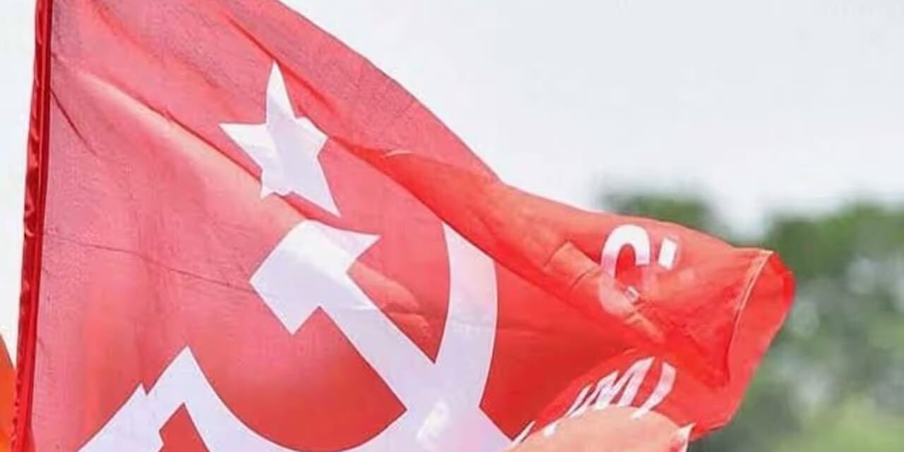 വയനാട് സിപിഎമ്മിൽ നേതാക്കൾക്കെതിരെ വീണ്ടും നടപടി; എ വി ജയനെ ബ്രാഞ്ചിലേക്ക് തരംതാഴ്ത്തി