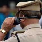 കോഴിക്കോട്-താമരശ്ശേരി റൂട്ടില്‍ സ്വകാര്യബസും കാറും തമ്മില്‍ ഉണ്ടായ അപകടത്തെ തുടര്‍ന്ന് വാഗ്വാദവും കൂട്ടത്തല്ലും