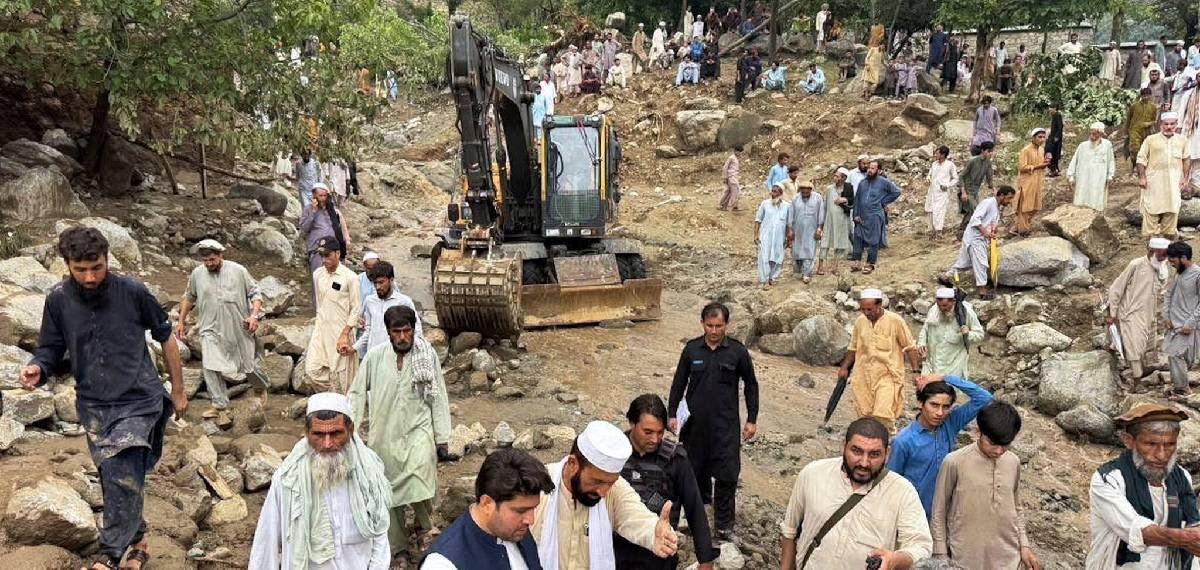 പാകിസ്താനില്‍ മിന്നല്‍ പ്രളയം; 243 പേര്‍ മരിച്ചു, നിരവധിയാളുകളെ കാണാനില്ല