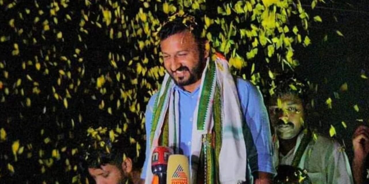 അസൂയാവഹമായ രാഷ്ട്രീയ വളർച്ച, നാടറിയുന്ന നേതാവായത് അതിവേഗം; രാഹുൽ മാങ്കൂട്ടത്തിലിന്റെ കരിയർ ഗ്രാഫിൽ അപ്രതീക്ഷിത വീഴ്ച്ച