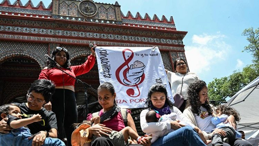 മുലയൂട്ടുന്ന അമ്മമാർക്ക് പിന്തുണയേകുക, യുണിസെഫും ലോകാരോഗ്യസംഘടനയും