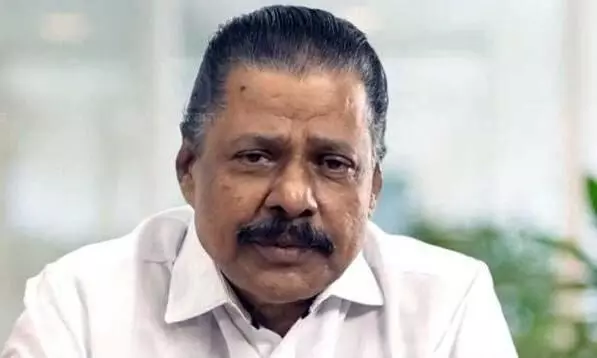 ശശി തരൂർ എൽഡിഎഫിലേക്ക് വരുമോ? മറുപടിയുമായി എം വി ഗോവിന്ദൻ