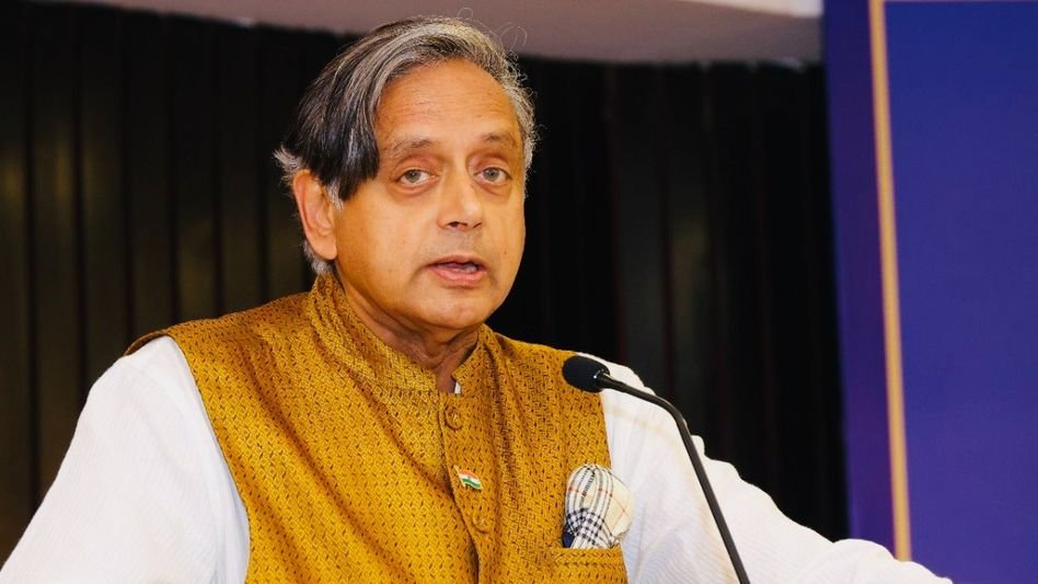  ‘ഞാൻ സന്തോഷവാനാണ്’; ഇന്ത്യയുമായുള്ള ബന്ധം മെച്ചപ്പെടുത്താനുള്ള അഭ്യർത്ഥനയെ പ്രശംസിച്ച് ശശി തരൂർ