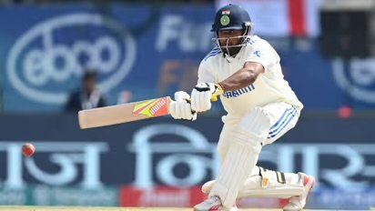 ‘സീനിയര്‍ ടീമില്‍ കേറാന്‍ സര്‍ഫറാസ് ഇന്ത്യ എ ടീമില്‍ കളിക്കേണ്ടതില്ല’; കാരണം വ്യക്തമാക്കി ഷാര്‍ദുല്‍ താക്കൂര്‍