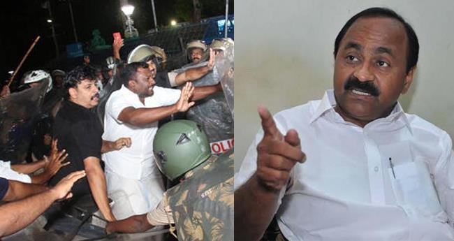 ആ​ക്ര​മി​ച്ച് ശ്ര​ദ്ധ തി​രി​ക്കാ​മെ​ന്ന് സ​ർ​ക്കാ​ർ ക​രു​തേ​ണ്ട; രൂ​ക്ഷ വി​മ​ർ​ശ​ന​വു​മാ​യി വി.​ഡി.​സ​തീ​ശ​ൻ