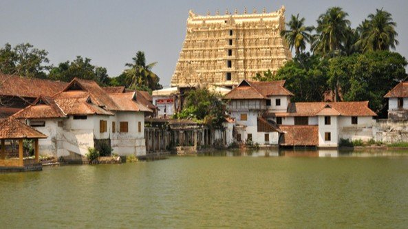 പ​ത്മ​നാ​ഭസ്വാ​മി ക്ഷേ​ത്ര​ത്തി​ലെ സ്വ​ർ​ണം കാ​ണാ​താ​യ സം​ഭ​വം; ജീ​വ​ന​ക്കാ​രെ നു​ണ​പ​രി​ശോ​ധ​ന ന​ട​ത്താ​ൻ ഉ​ത്ത​ര​വി​ട്ട് കോ​ട​തി