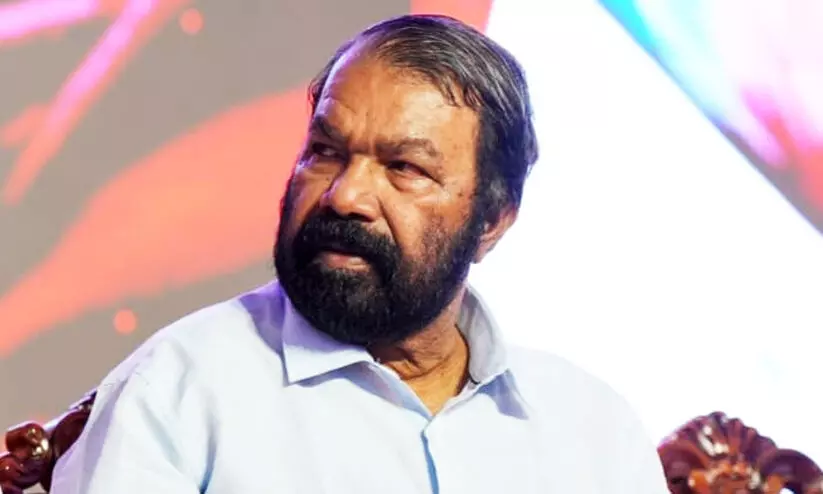 രാ​ഹു​ൽ സ്ഥ​ലം എം​എ​ൽ​എ​യാ​ണ്; ഒ​ഴി​വാ​ക്കി നി​ർ​ത്തു​ന്ന​ത് ശ​രി​യ​ല്ലെ​ന്ന് മ​ന്ത്രി ശി​വ​ൻ​കു​ട്ടി