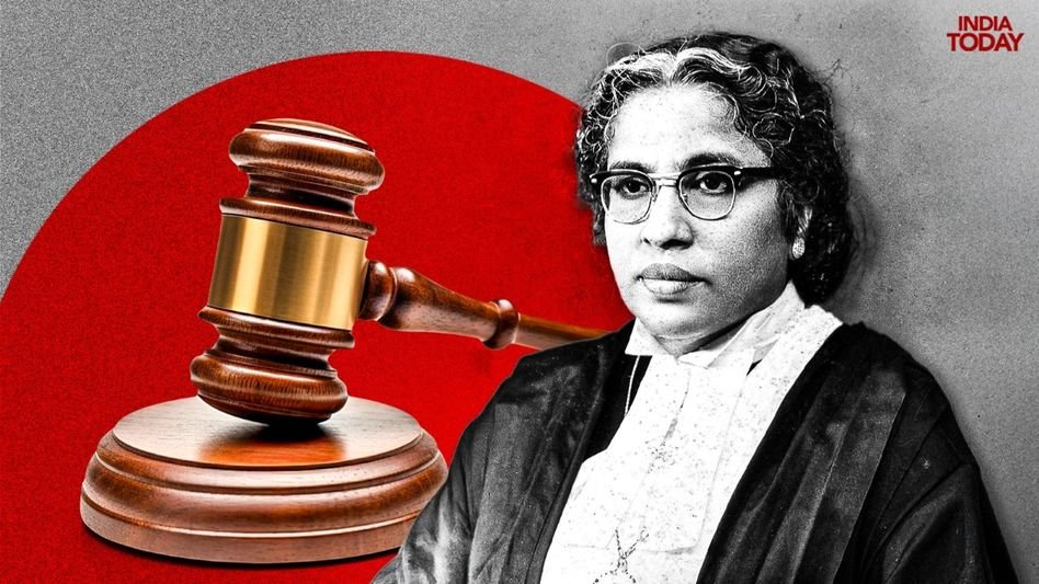 ഇന്ത്യയിലെ ആദ്യ വനിതാ ജഡ്ജി അന്ന ചാണ്ടി; കോടതിയുടെ ചിത്രം മാറ്റിയെഴുതിയ നിയമജ്ഞ