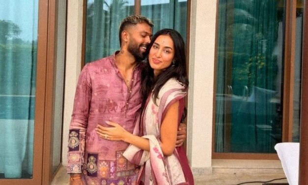 മഹികയുടെ വിരലിൽ വജ്ര മോതിരം; ഹാർദിക്കിൻ്റ വിവാഹനിശ്ചയം കഴിഞ്ഞോ?