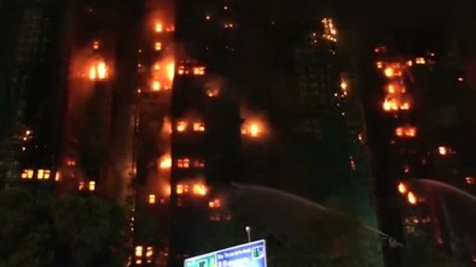 ഒന്നും ബാക്കിയില്ല: ഹോങ്കോങ്ങിലെ തീപ്പിടുത്തത്തിൽ മരണസംഖ്യ 55 ആയി; കാണാതായവർക്കായി തിരച്ചിൽ തുടരുന്നു